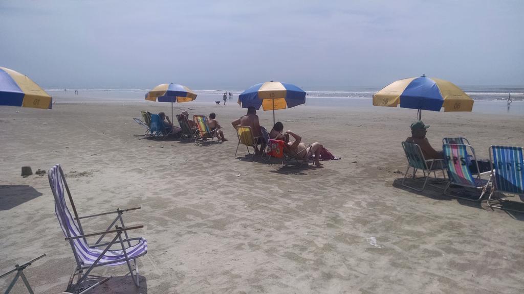 Pousada Praia Do Sol Itanhaem Bagian luar foto